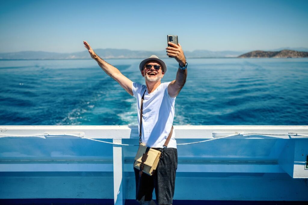 Comment utiliser un téléphone portable lors d'une croisière