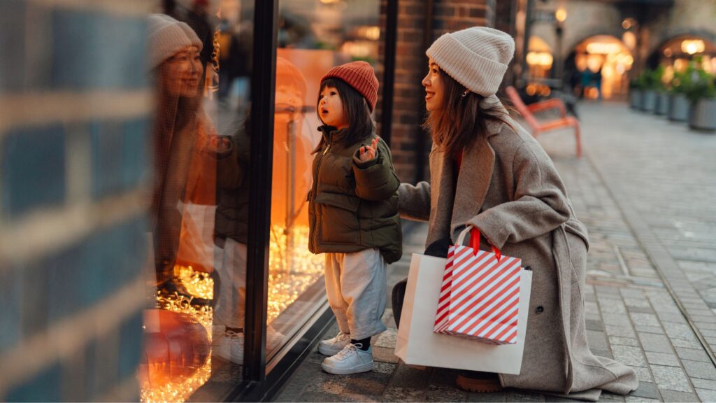 Moments pédagogiques pour votre enfant pendant les achats des Fêtes