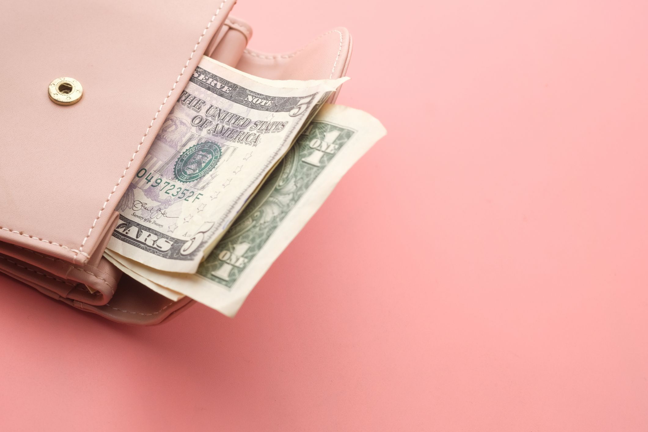 De la taxe rose à la tarification de surveillance : pourquoi vous pourriez payer plus cette année sans le savoir