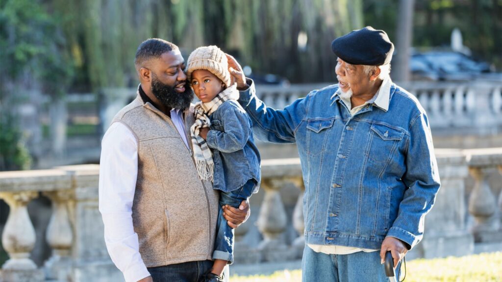 Comment prendre soin de ses enfants et de ses parents – et épargner pour sa retraite