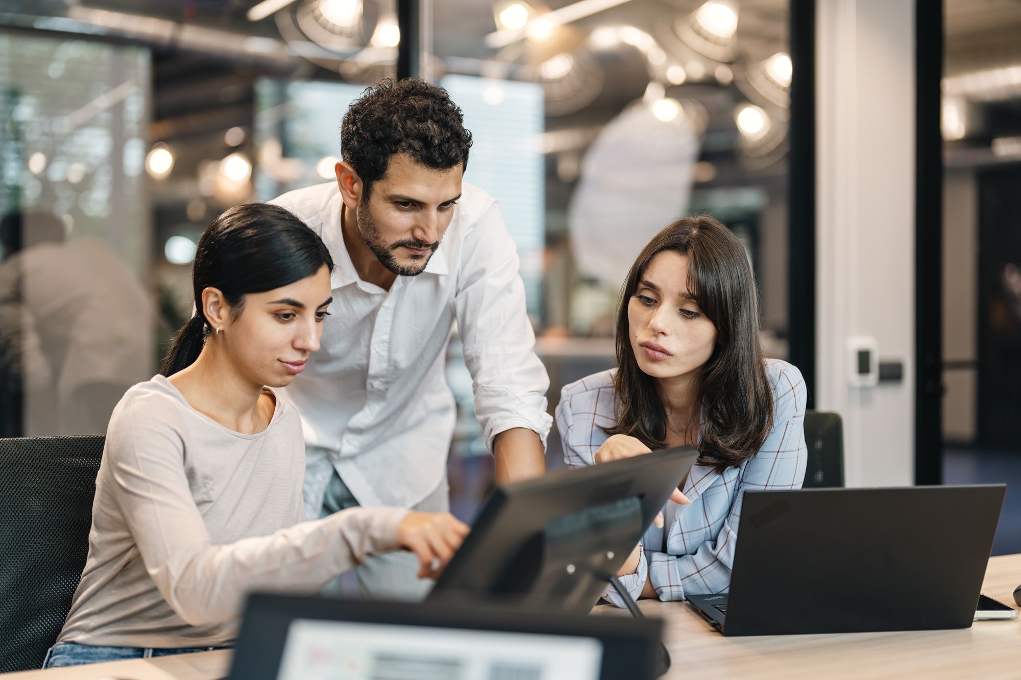 Malgré les prix élevés, les entreprises ne supprimeront pas ces projets informatiques