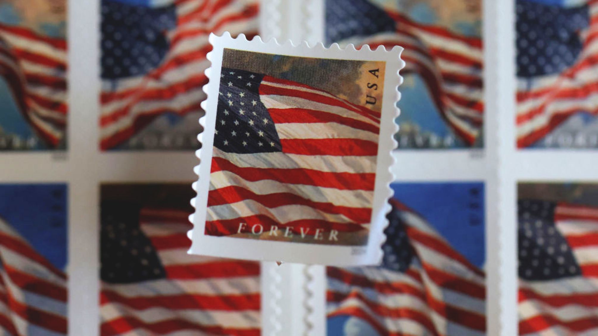 Les prix des timbres Forever augmentent le 12 juillet : devriez-vous vous approvisionner maintenant ?