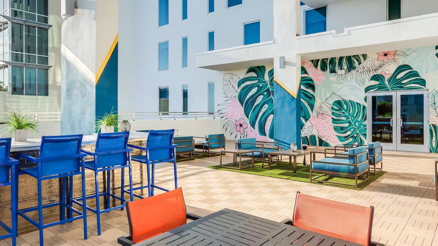 Une photo de l'espace extérieur du SERENA Hotel Aventura Miami, Tapestry Collection by Hilton