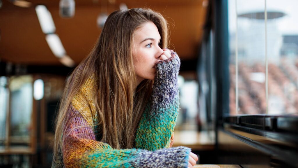 3 raisons pour lesquelles les jeunes sont remplis d'anxiété financière