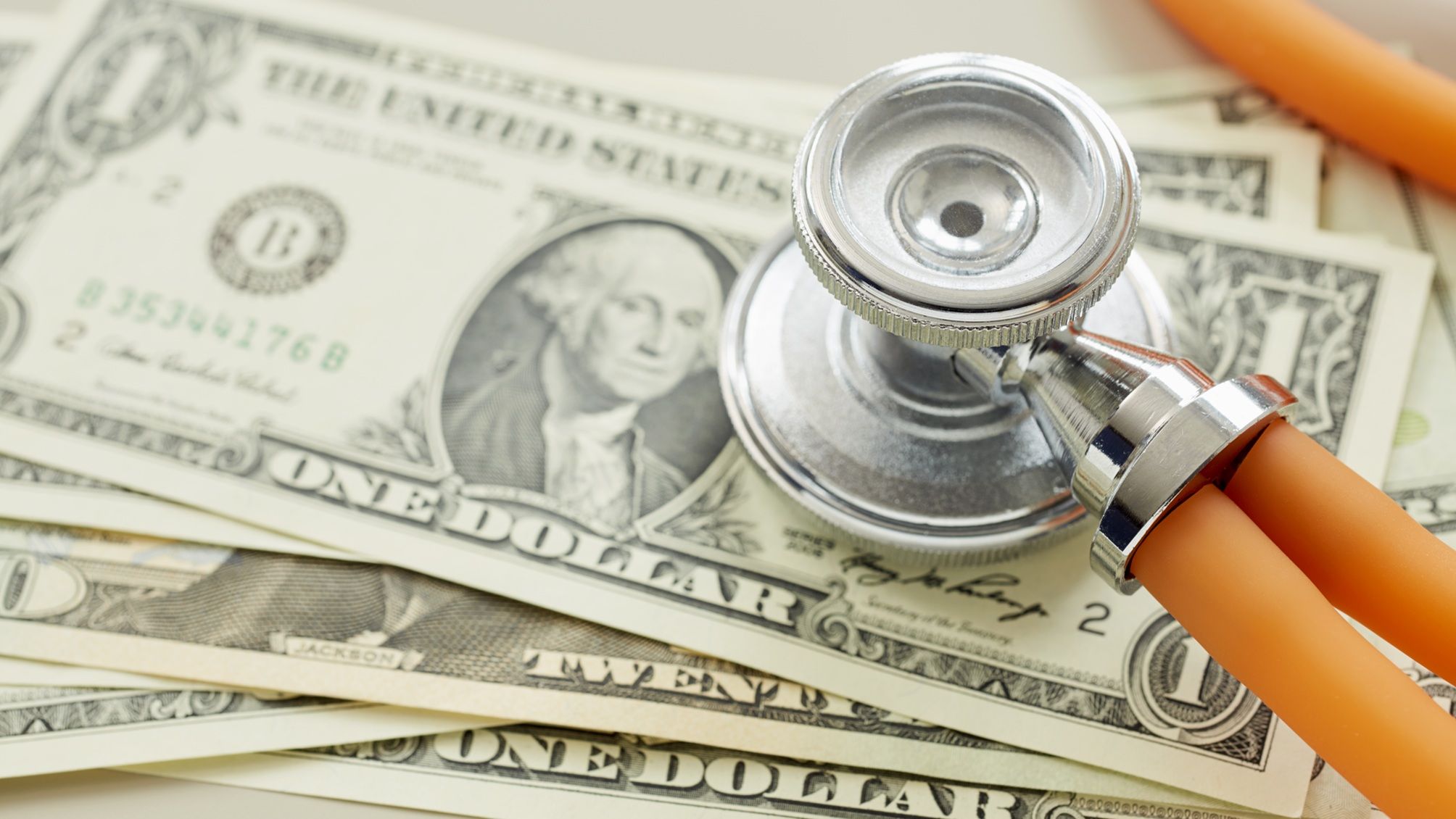 Comment utiliser l'IA pour décoder des factures médicales déroutantes