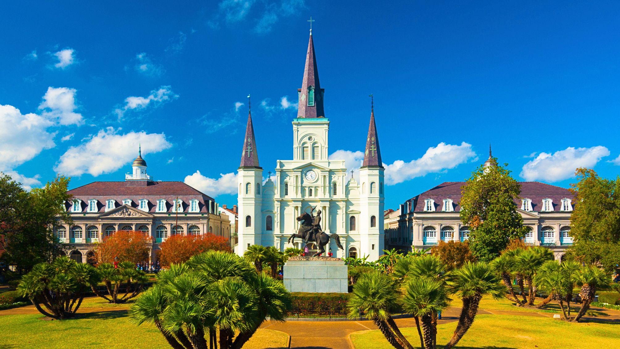 Jackson Square avec la cathédrale Saint Louis à la Nouvelle-Orléans
