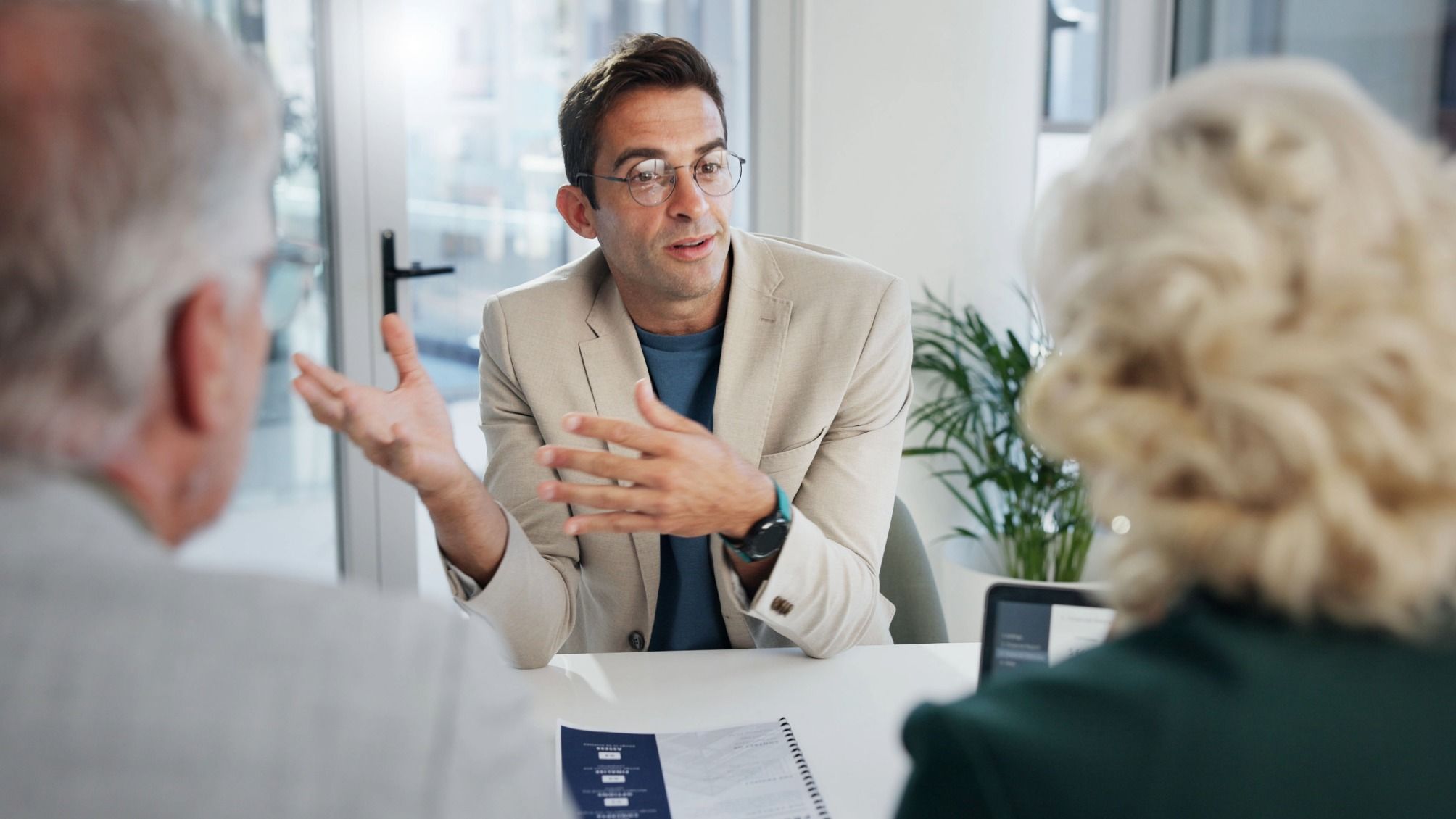 9 questions à poser à un conseiller financier (et meilleures réponses)